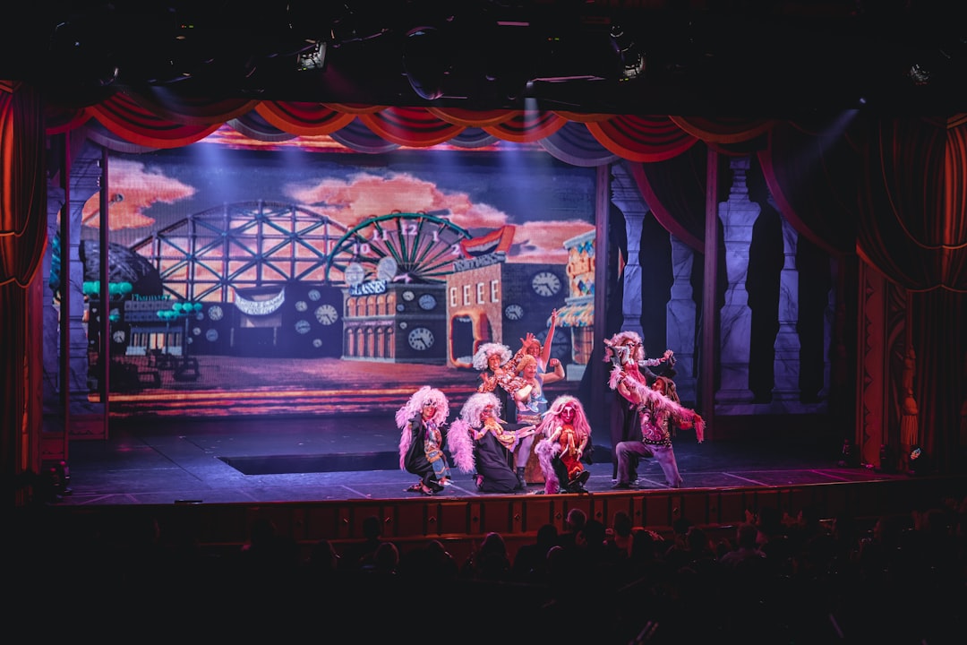 Photo theater